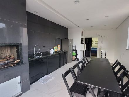 Ref:. S-063 Sobrado com ótimo acabamento próximo ao centro no no Sertãozinho 