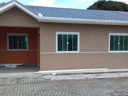 Ref:.R-262 Ótima residência localizada no balneário Solimar!