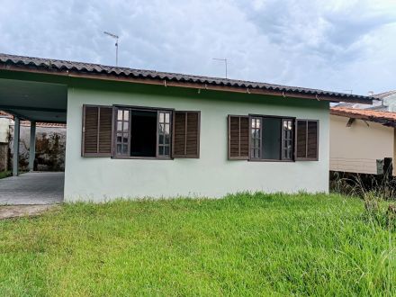 Ref.: R-272 Residência á venda em Itapoá - SC  