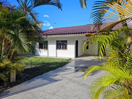 Residencia centro Itapoá
